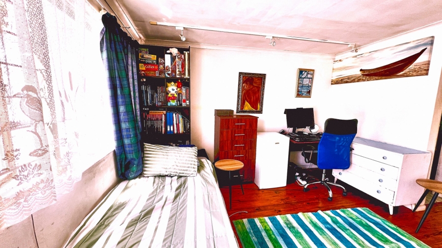 To Let 1 Bedroom Property for Rent in Green Point Western Cape